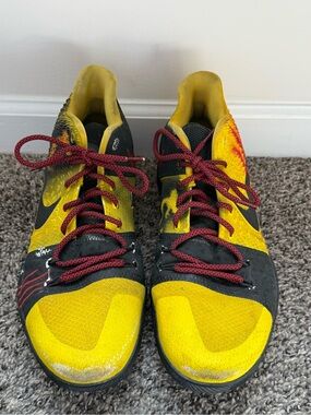 Nike Kyrie 3 “Mamba Mentality / Bruce Lee” basketball shoes – Men’s Size 14